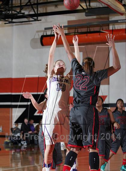 Thumbnail 1 in Kennedy [John F.] vs College Park (MLK-Shootout) photogallery.