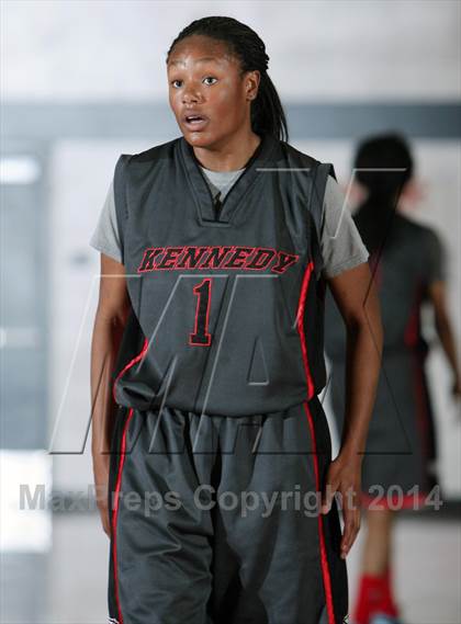 Thumbnail 2 in Kennedy [John F.] vs College Park (MLK-Shootout) photogallery.