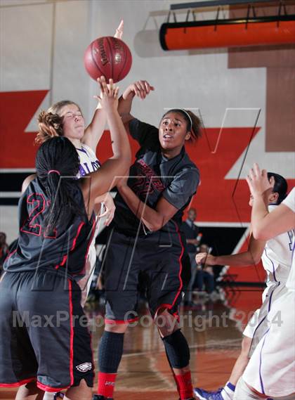 Thumbnail 1 in Kennedy [John F.] vs College Park (MLK-Shootout) photogallery.