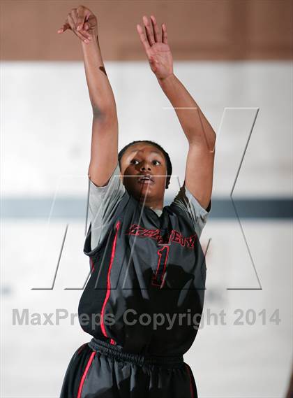 Thumbnail 3 in Kennedy [John F.] vs College Park (MLK-Shootout) photogallery.