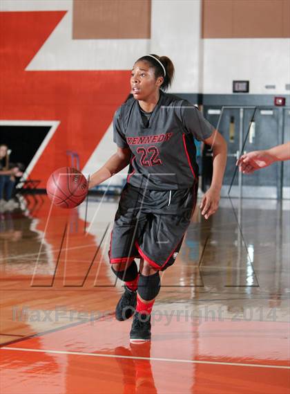 Thumbnail 3 in Kennedy [John F.] vs College Park (MLK-Shootout) photogallery.