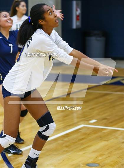 Thumbnail 2 in Copper Canyon vs Kellis photogallery.