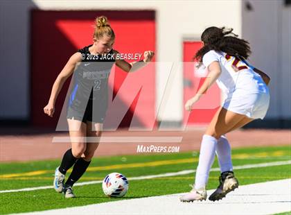 Thumbnail 3 in Salpointe Catholic vs Prescott (AIA 4A Final) photogallery.