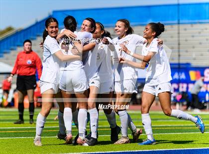 Thumbnail 3 in Salpointe Catholic vs Prescott (AIA 4A Final) photogallery.