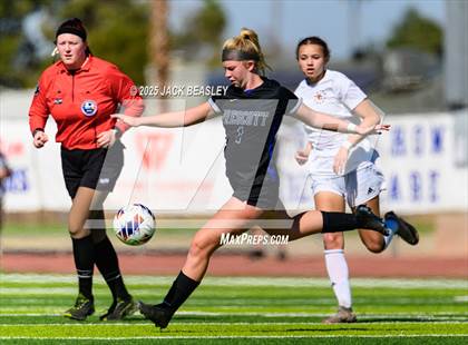 Thumbnail 3 in Salpointe Catholic vs Prescott (AIA 4A Final) photogallery.