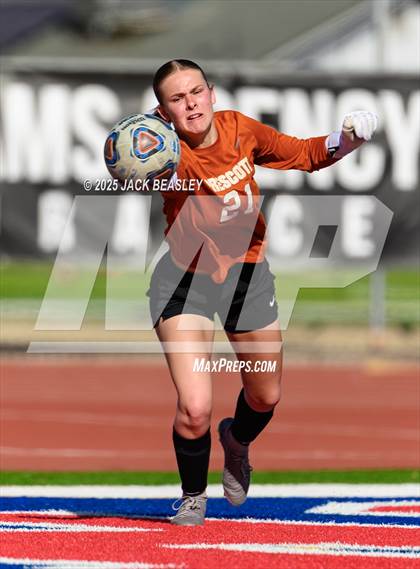 Thumbnail 1 in Salpointe Catholic vs Prescott (AIA 4A Final) photogallery.