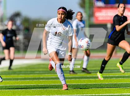 Thumbnail 3 in Salpointe Catholic vs Prescott (AIA 4A Final) photogallery.