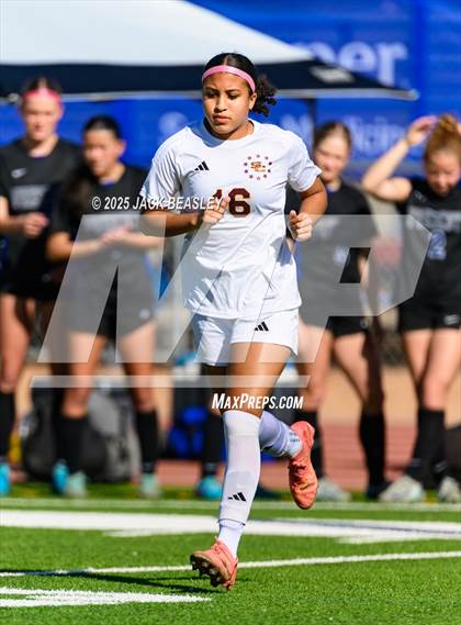 Thumbnail 3 in Salpointe Catholic vs Prescott (AIA 4A Final) photogallery.