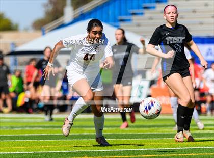 Thumbnail 2 in Salpointe Catholic vs Prescott (AIA 4A Final) photogallery.
