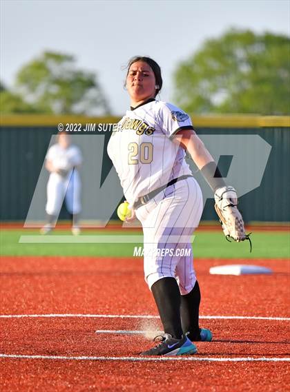 Thumbnail 1 in Bartlett vs North Zulch (UIL 1A Regional Semifinal Playoff) photogallery.