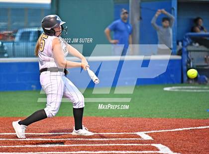 Thumbnail 2 in Bartlett vs North Zulch (UIL 1A Regional Semifinal Playoff) photogallery.