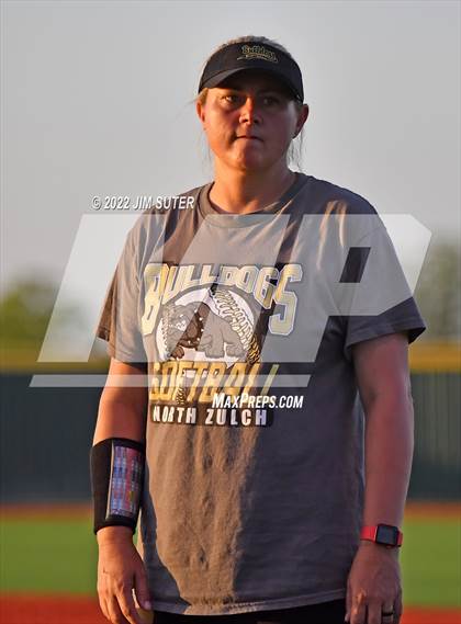 Thumbnail 3 in Bartlett vs North Zulch (UIL 1A Regional Semifinal Playoff) photogallery.