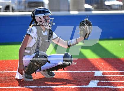 Thumbnail 3 in Bartlett vs North Zulch (UIL 1A Regional Semifinal Playoff) photogallery.