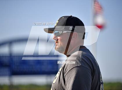 Thumbnail 1 in Bartlett vs North Zulch (UIL 1A Regional Semifinal Playoff) photogallery.