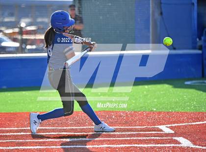 Thumbnail 2 in Bartlett vs North Zulch (UIL 1A Regional Semifinal Playoff) photogallery.