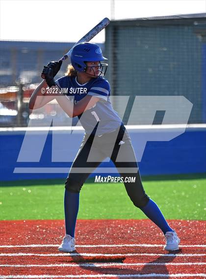 Thumbnail 2 in Bartlett vs North Zulch (UIL 1A Regional Semifinal Playoff) photogallery.
