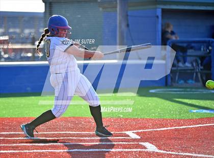 Thumbnail 3 in Bartlett vs North Zulch (UIL 1A Regional Semifinal Playoff) photogallery.