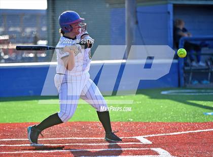 Thumbnail 2 in Bartlett vs North Zulch (UIL 1A Regional Semifinal Playoff) photogallery.