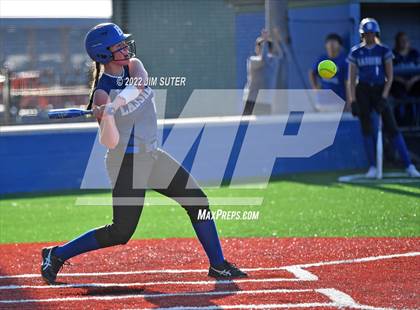 Thumbnail 2 in Bartlett vs North Zulch (UIL 1A Regional Semifinal Playoff) photogallery.