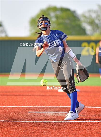 Thumbnail 2 in Bartlett vs North Zulch (UIL 1A Regional Semifinal Playoff) photogallery.