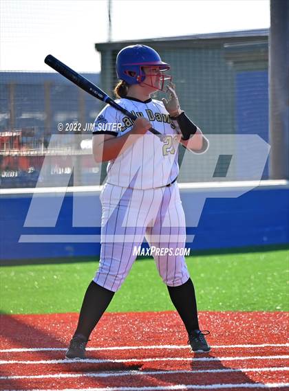 Thumbnail 1 in Bartlett vs North Zulch (UIL 1A Regional Semifinal Playoff) photogallery.