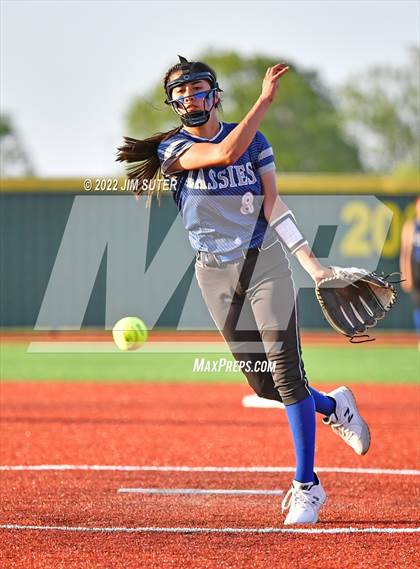 Thumbnail 3 in Bartlett vs North Zulch (UIL 1A Regional Semifinal Playoff) photogallery.