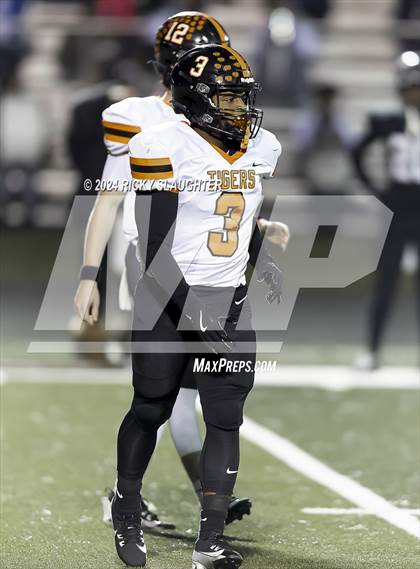 Thumbnail 2 in Central vs. Cardinal Ritter College Prep (MSHSAA Class 5 Round 3) photogallery.
