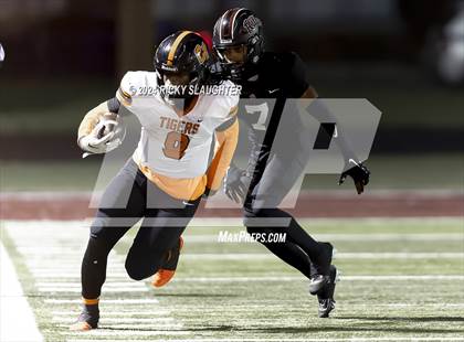 Thumbnail 2 in Central vs. Cardinal Ritter College Prep (MSHSAA Class 5 Round 3) photogallery.
