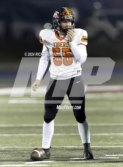 Thumbnail 1 in Central vs. Cardinal Ritter College Prep (MSHSAA Class 5 Round 3) photogallery.