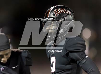 Thumbnail 2 in Central vs. Cardinal Ritter College Prep (MSHSAA Class 5 Round 3) photogallery.