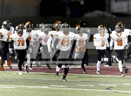 Thumbnail 3 in Central vs. Cardinal Ritter College Prep (MSHSAA Class 5 Round 3) photogallery.