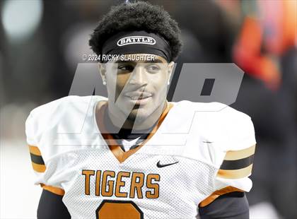 Thumbnail 2 in Central vs. Cardinal Ritter College Prep (MSHSAA Class 5 Round 3) photogallery.