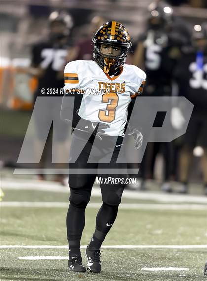 Thumbnail 2 in Central vs. Cardinal Ritter College Prep (MSHSAA Class 5 Round 3) photogallery.