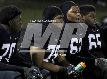 Thumbnail 2 in Central vs. Cardinal Ritter College Prep (MSHSAA Class 5 Round 3) photogallery.