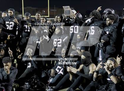 Thumbnail 3 in Central vs. Cardinal Ritter College Prep (MSHSAA Class 5 Round 3) photogallery.