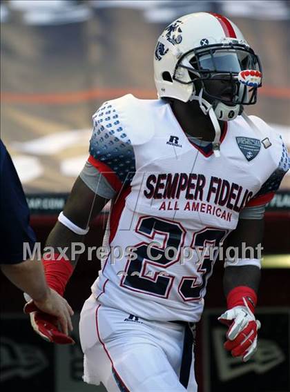 Thumbnail 3 in U.S. Semper Fidelis All-American Game   photogallery.
