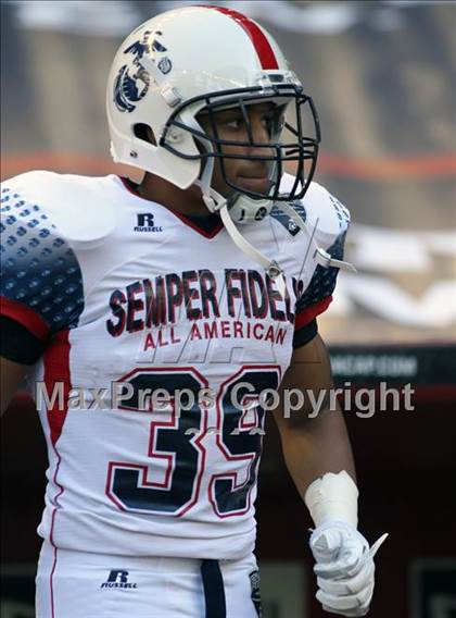 Thumbnail 2 in U.S. Semper Fidelis All-American Game   photogallery.