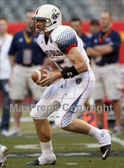 Thumbnail 2 in U.S. Semper Fidelis All-American Game   photogallery.
