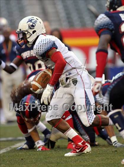 Thumbnail 3 in U.S. Semper Fidelis All-American Game   photogallery.