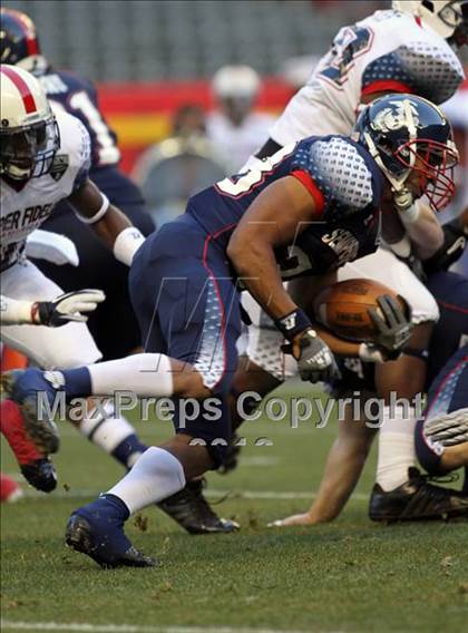 Thumbnail 2 in U.S. Semper Fidelis All-American Game   photogallery.