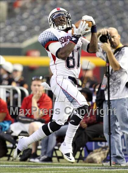 Thumbnail 3 in U.S. Semper Fidelis All-American Game   photogallery.