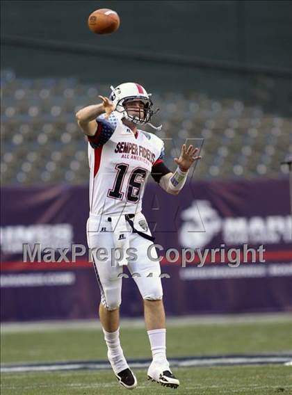 Thumbnail 1 in U.S. Semper Fidelis All-American Game   photogallery.