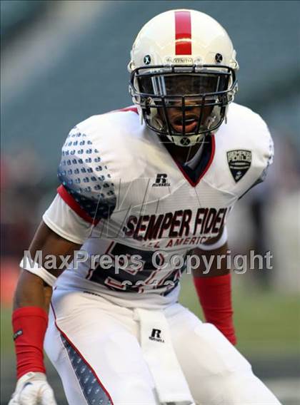 Thumbnail 2 in U.S. Semper Fidelis All-American Game   photogallery.