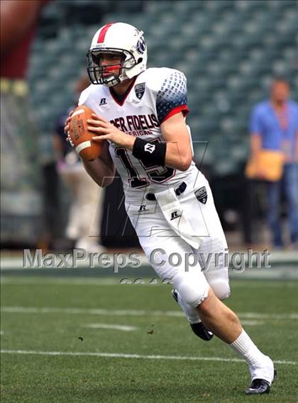 Thumbnail 1 in U.S. Semper Fidelis All-American Game   photogallery.
