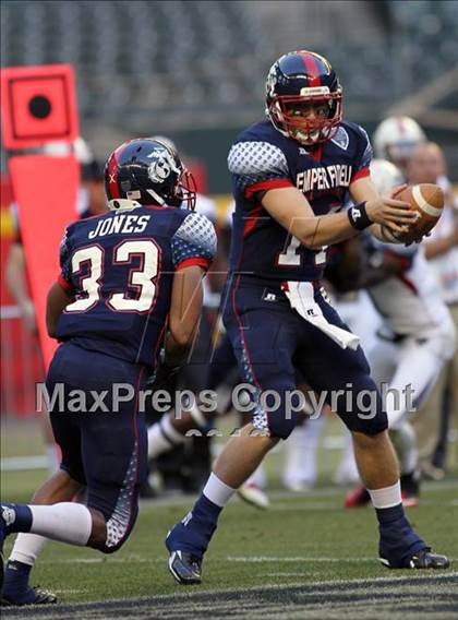 Thumbnail 1 in U.S. Semper Fidelis All-American Game   photogallery.