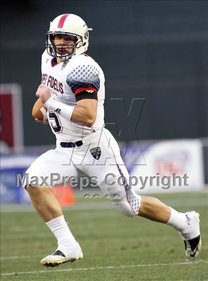 Thumbnail 1 in U.S. Semper Fidelis All-American Game   photogallery.