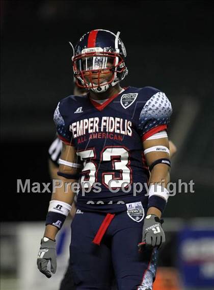 Thumbnail 2 in U.S. Semper Fidelis All-American Game   photogallery.