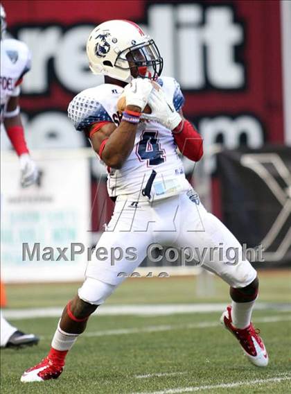 Thumbnail 3 in U.S. Semper Fidelis All-American Game   photogallery.
