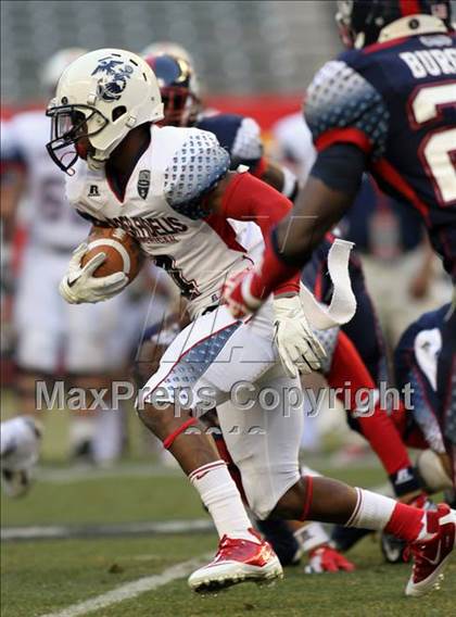 Thumbnail 1 in U.S. Semper Fidelis All-American Game   photogallery.