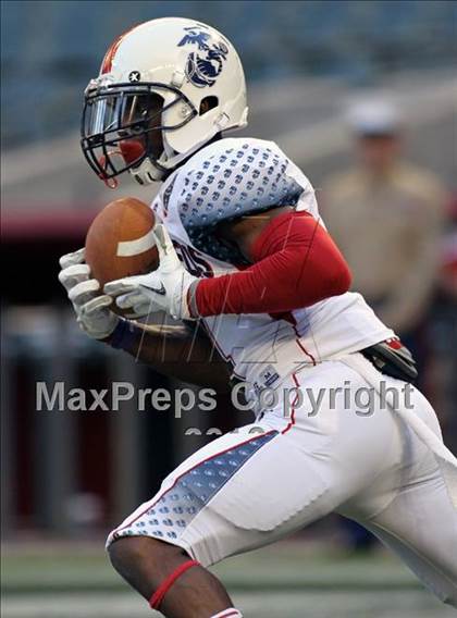 Thumbnail 3 in U.S. Semper Fidelis All-American Game   photogallery.